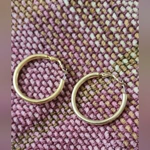Elegant Gold-Tone Hoop Earrings